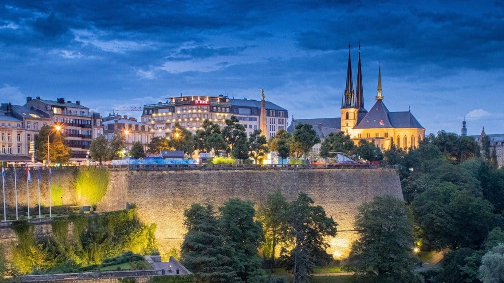 écrans LED pour communes Luxembourg - HTVLED - High Tech Vision