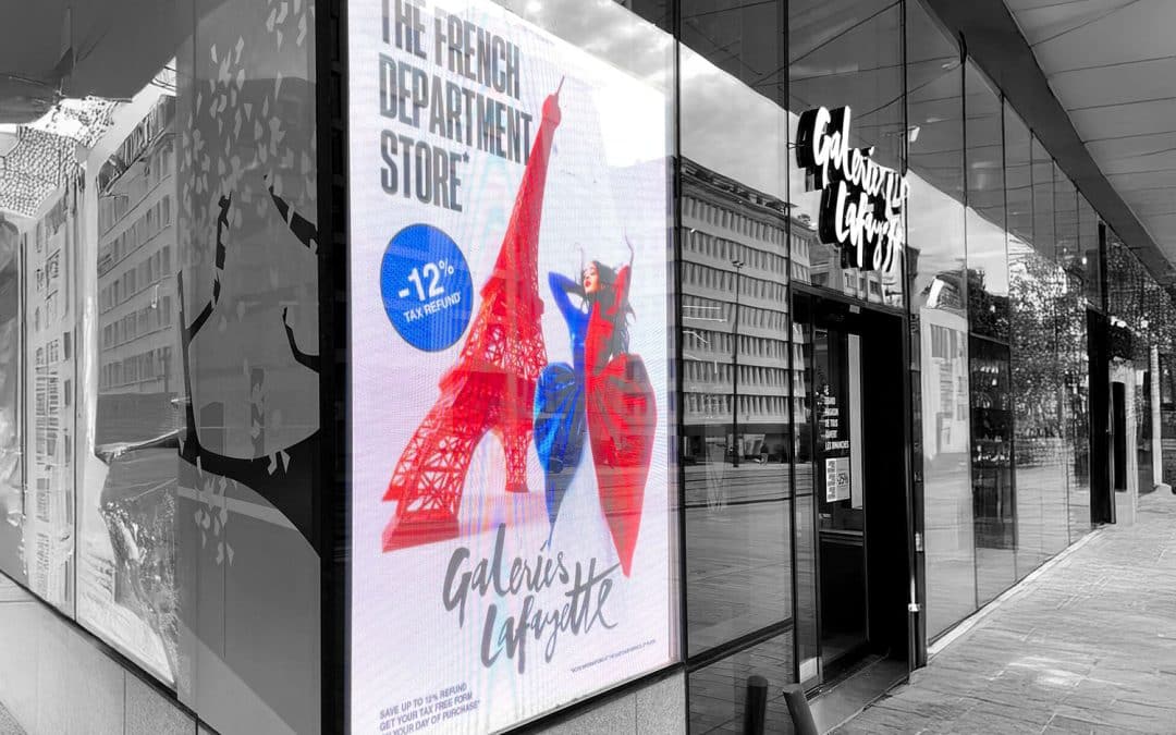 L’impact d’un écran LED vitrine en retail premium