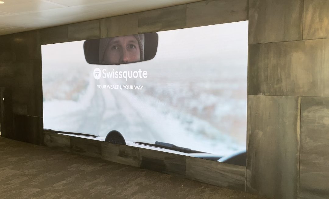 HTV fabrique deux écrans LED géants P1.9 pour les nouveaux bureaux de Swissquote Europe au Luxembourg